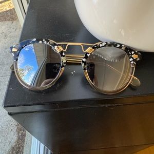 Krewe STL Plume to Champagne Sunglasses